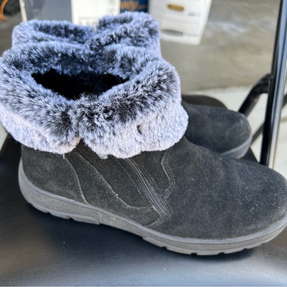 Khombu Weatherproof Boots